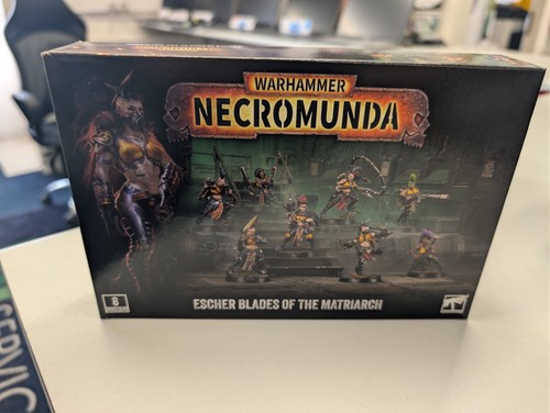 Necromunda escher blades - necromunda:,