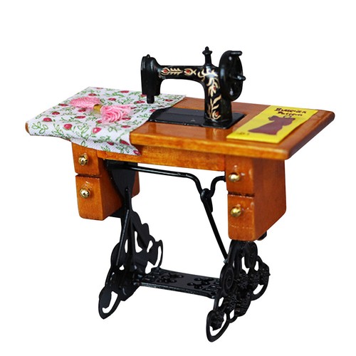 Small sewing machine vintage - machine,
