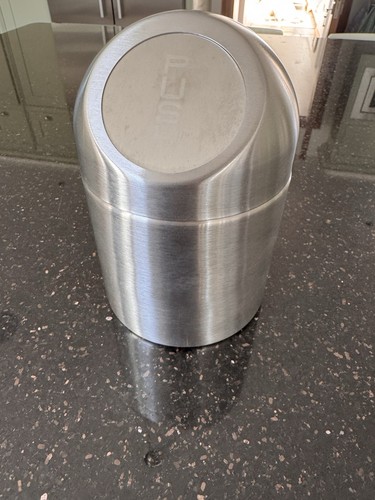 Blomus table top - bin, lid