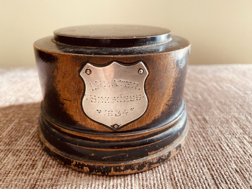 Wooden silver trophy - 🏆, base