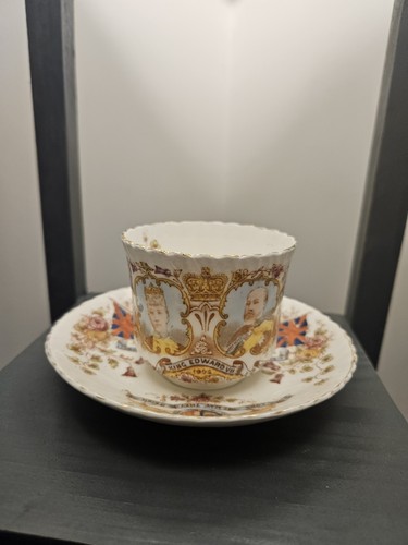 Gorgeous antique floral