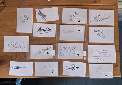 Autograph white cards x15 - autograph,