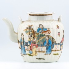 Chinese Famille Rose Porcelain Teapot Cover Figure Tonzghi Mark Era 20th Century