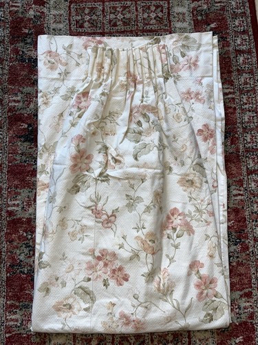 Country cottage floral rose - country,