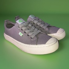Cariuma OCA Gray Sneaker