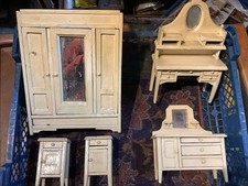 antique dolls house furniture