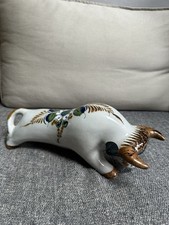 1990's Pottery Bull, Hand