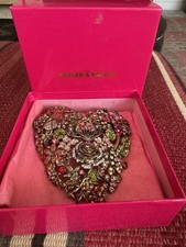 Butler & Wilson, hair clip, large, diamanté, heart-shaped 