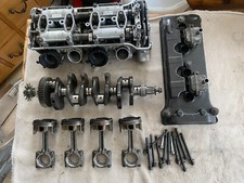 HONDA CBR 929 Fireblade Crank / Cam Shafts / Cylinder Head / Pistons  (#42)