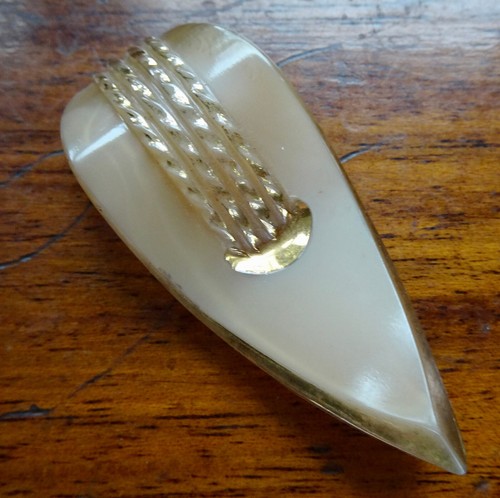 Antique art deco beige cream - deco,