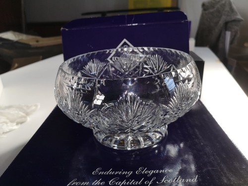 Edinburgh crystal star - edinburgh,