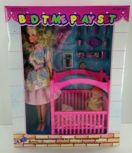 Vtg betty teen doll bed - m&c,