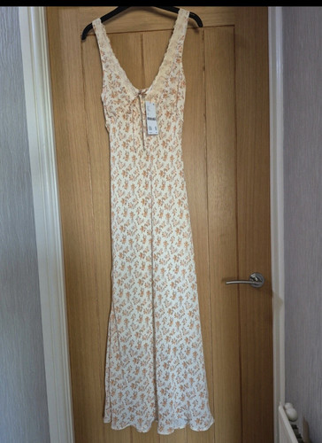 Urban outfitters cream floral - cream,