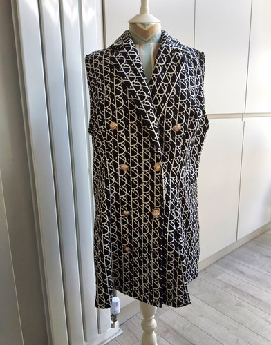 Black white geometric - black,