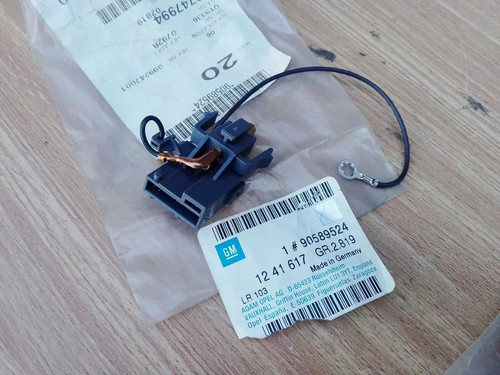 Horn button contact - button, for