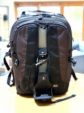 Lowepro Vertex 200 AW Camera