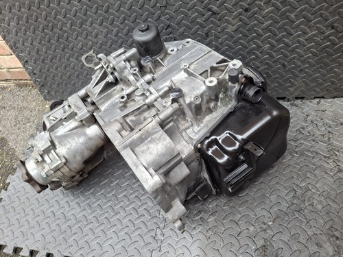 Audi r32 vw - 3.2, auto