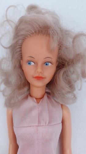 Bella doll american character - doll,