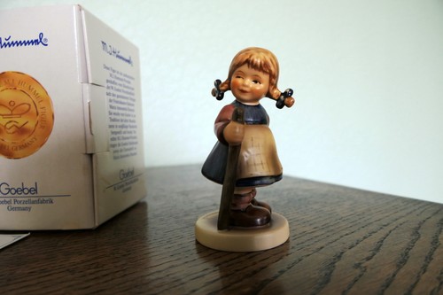 Hummel figurine pixie - hummel, "pixie"