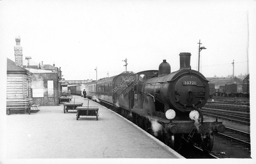 1957 eastleigh train station - train,