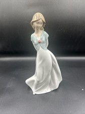 Vintage NAO FIGURINE lady with