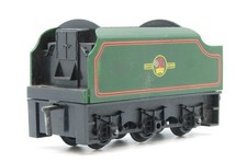 Triang R30/R31 British Railways Green steam loco tender late crest