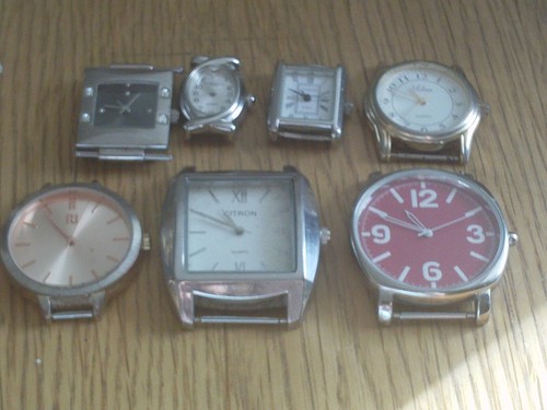 Bulk lot quartz watches - quartz,
