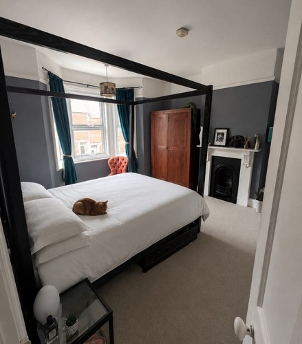 Four poster bed - four, king