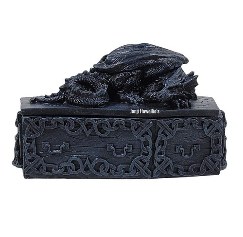 Guardian dragon coffin - dragon, on
