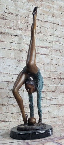 Signed bronze statue - statue, deco