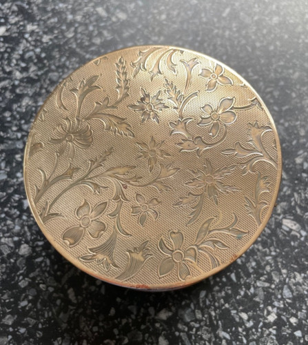 Antique art deco - music, powder