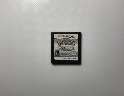 Pokemon white version - version, ds