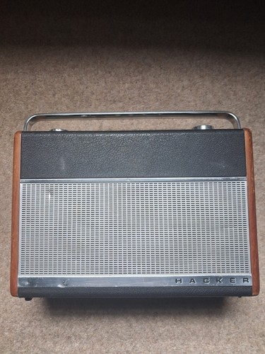 Vintage hacker hunter - vintage, fm.am
