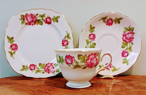 Royal vale pink roses vintage - vale,