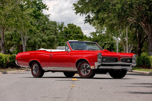 Red 1967 pontiac gto - red, classic