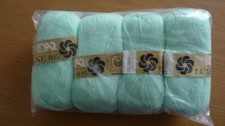 4 NEW 50g BALLS OF PHILDAR LUXE 025 PALE GREEN WOOL SHADE 365B185