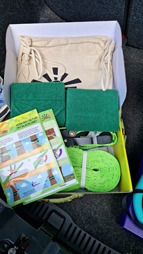 Slackline set with tree - with,