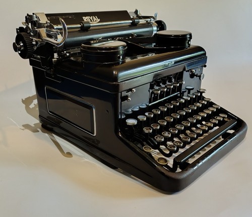 Vintage 1934 royal - 1934,