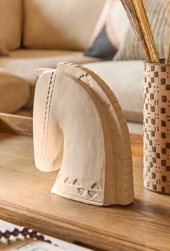 Next natural horse head - natural,