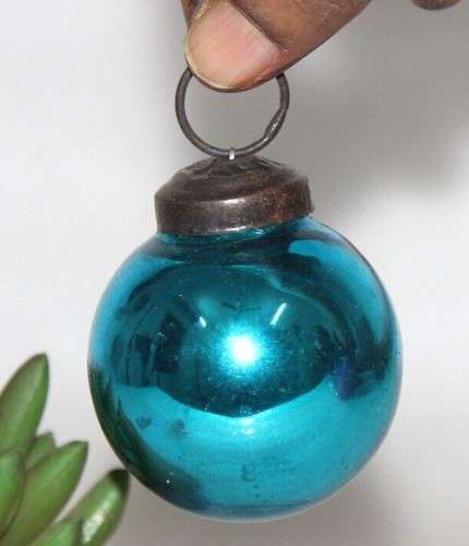 Vintage look sky blue color - look,