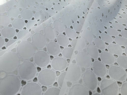 Broderie anglaise cotton - broderie, on