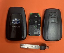 GENUINE TOYOTA PRIUS 2 BUTTON