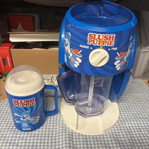Slush puppie machine ice - slush,