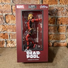 Deadpool 9" Statue PVC Diorama