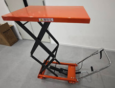 GEARZAAR Hydraulic Lift Table