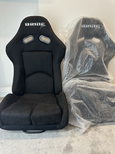 Pair bride black - of,
