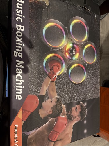 Musical boxing machine with - boxing,