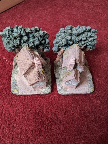 Vintage novelty cottage - novelty, book