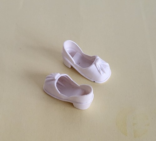 Vintage pedigree sindy white - vintage,