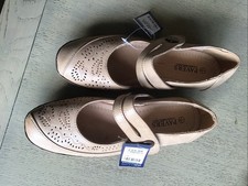 Pavers Leather Lined Ladies Shoes Size 7 - New With Tags